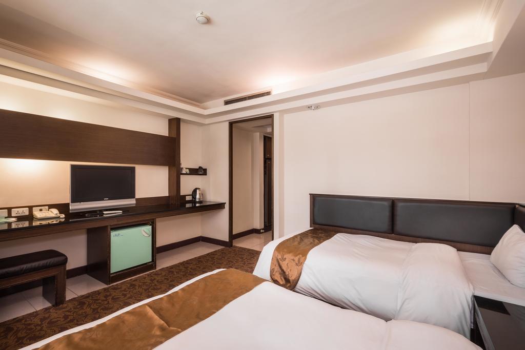 The Enterpriser Hotel Taichung Exterior photo
